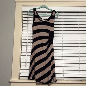 Calvin Klein Dress - Size 4 preowned no stains black tan stripes
